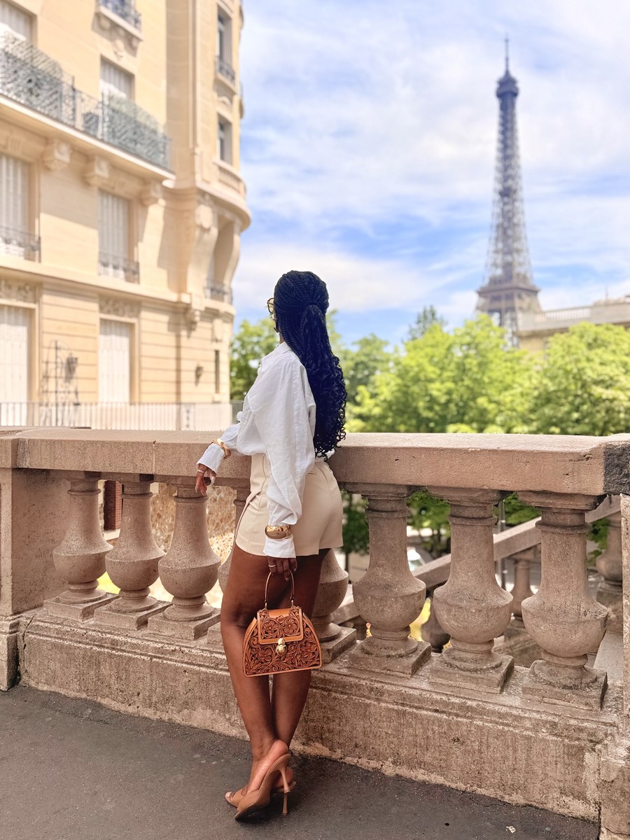AUDREY portée — Paris